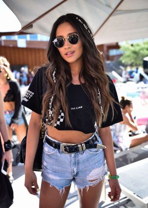 Shay Mitchell - Blonde Salad x Revolve Pool Party in Palm Springs