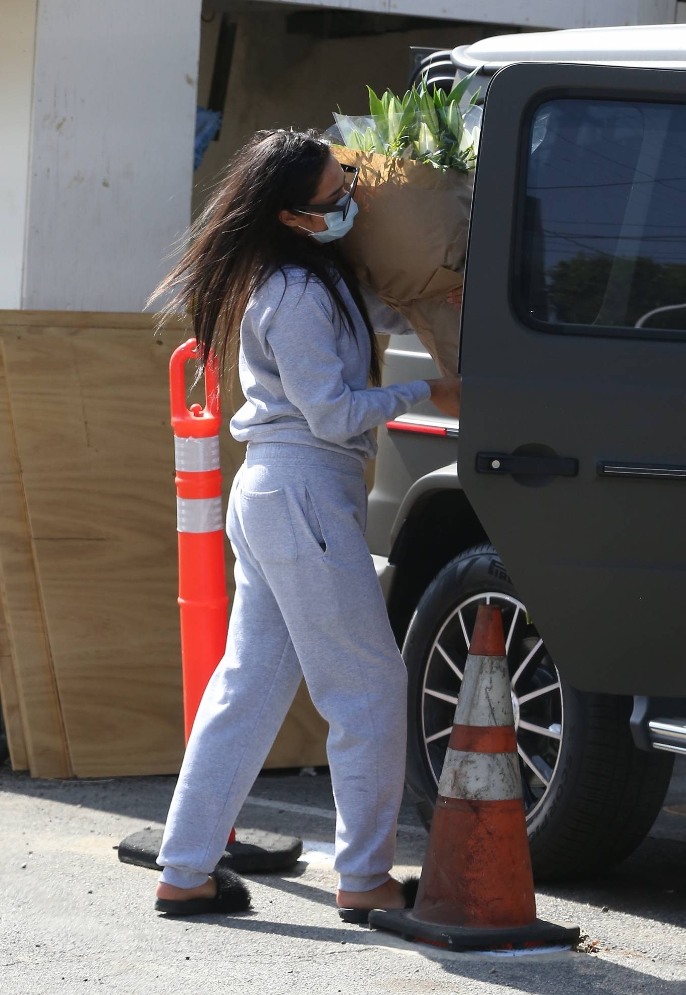Shay Mitchell 2020 : Shay Mitchell – Buys a few bouquets of flowers in West Hollywood-01