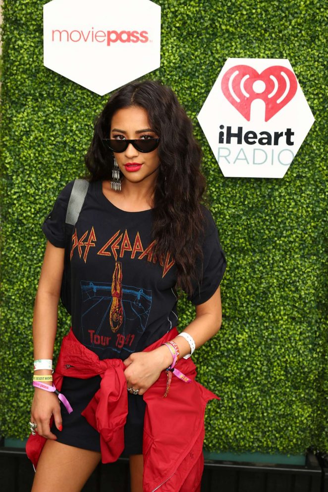 Shay Mitchell - MoviePass x iHeartRadio Festival Chateau in La Quinta
