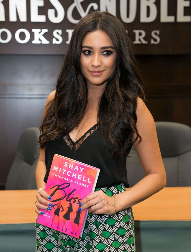 Shay Mitchell - Signs Her New Book 'Bliss' at Barnes & Noble in LA