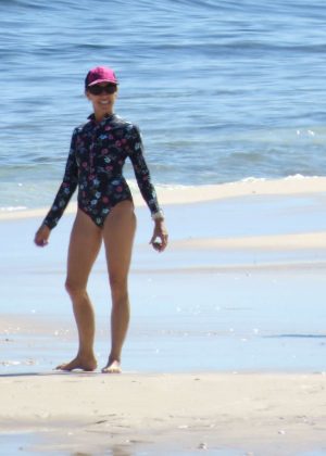 Sheryl Crow at the beach in Perth