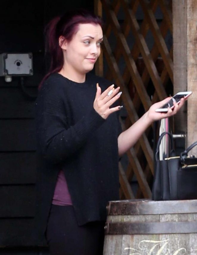 Shona McGarty - Out for Lunch in London