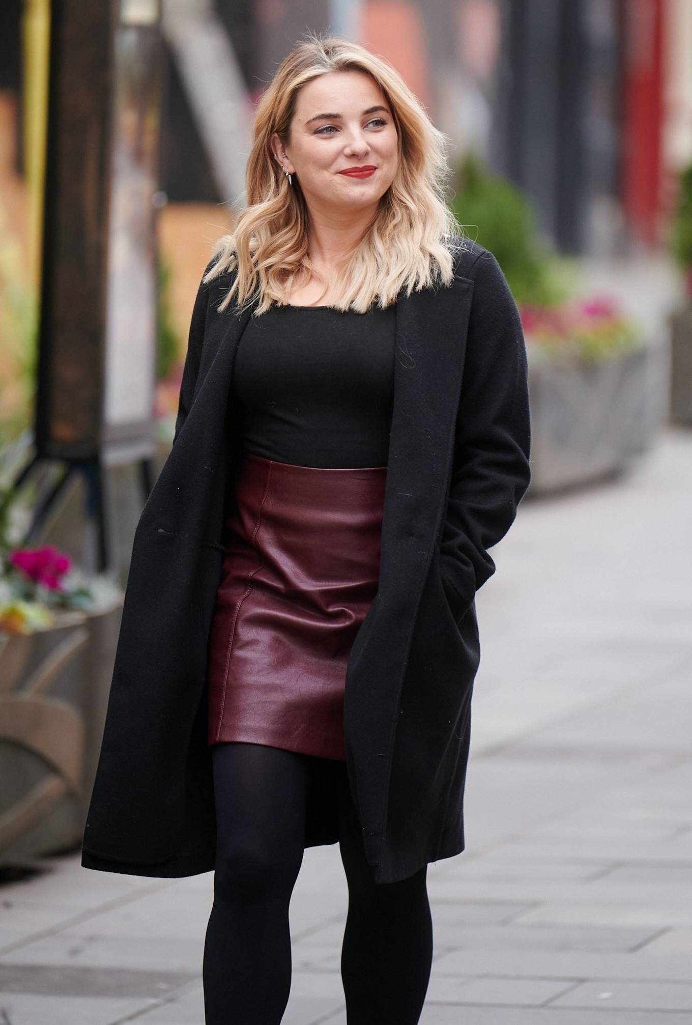 Sian Welby 2020 : Sian Welby – Pictured outside Capital Radio in London-09