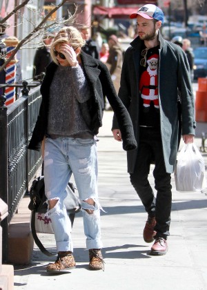 Sienna Miller in Ripped Jeans Out in NYC