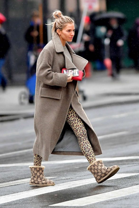 Sienna Miller - Out on a rainy morning in NYC