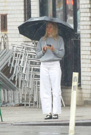 Sienna Miller - Seen on a rainy day in New York