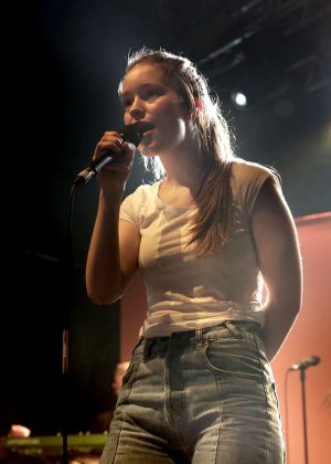 Sigrid: Performing at Manchester Academy -29 | GotCeleb