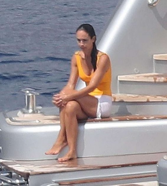Silvia Toffanin at a luxury yacht in Portofino