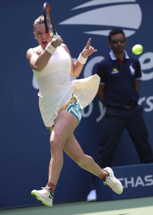 Simona Halep - 2018 US Open in New York City Day 1