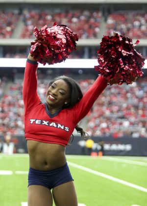 Simone Biles - Performs With The Houston Texans Cheerleaders Against San Francisco in Houston