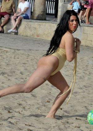 Simone Reed - Swimsuit candids In Spain
