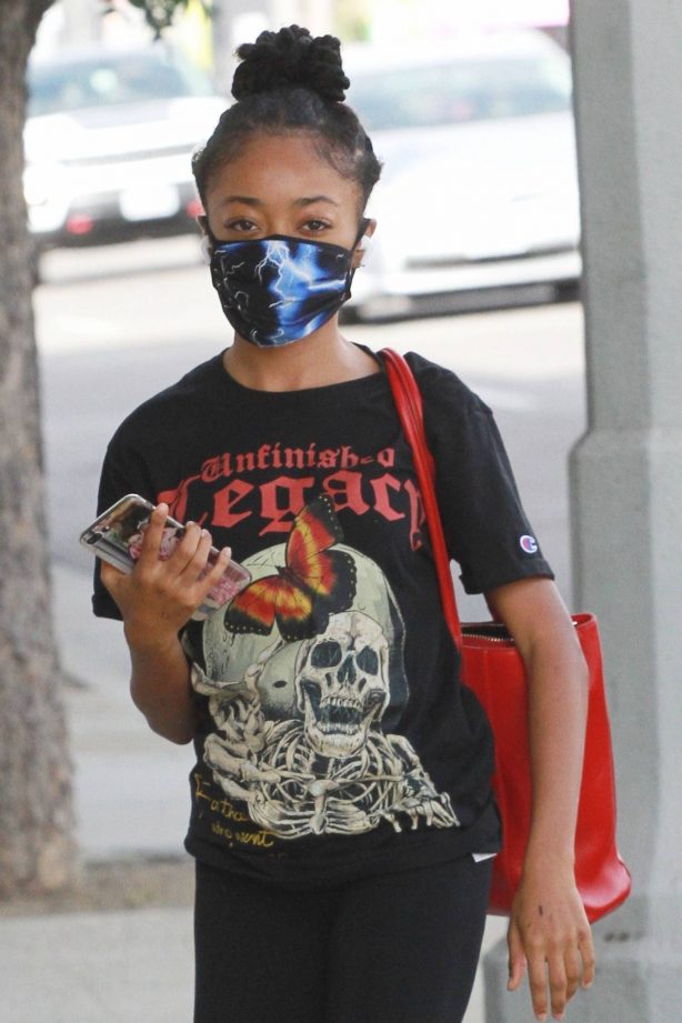 Skai Jackson - Heads at the DWTS studio in Los Angeles