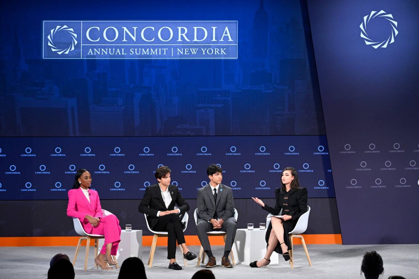 Sofia Carson 2022 : Sofia Carson – The Power and Potential of Youth Activism at The 2022 Concordia in NYC-12