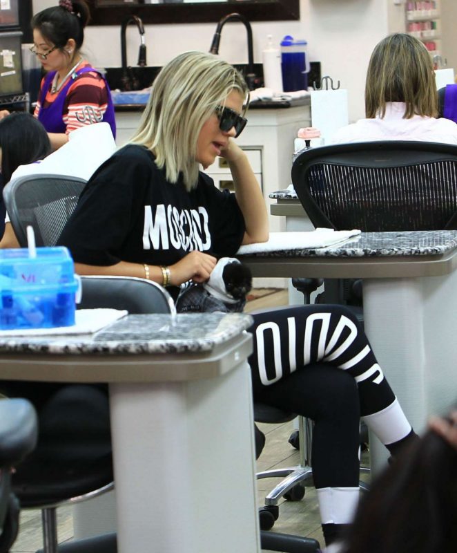 Sofia Richie at nails salon in Beverly Hills