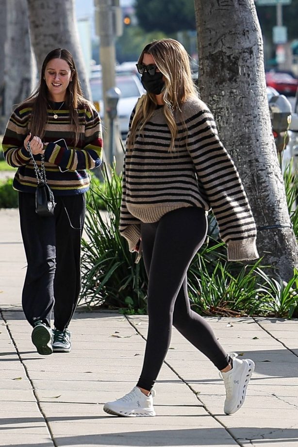 Sofia Richie - In an oversized sweater and black leggings seen at Beverly Grill in Beverly Hills