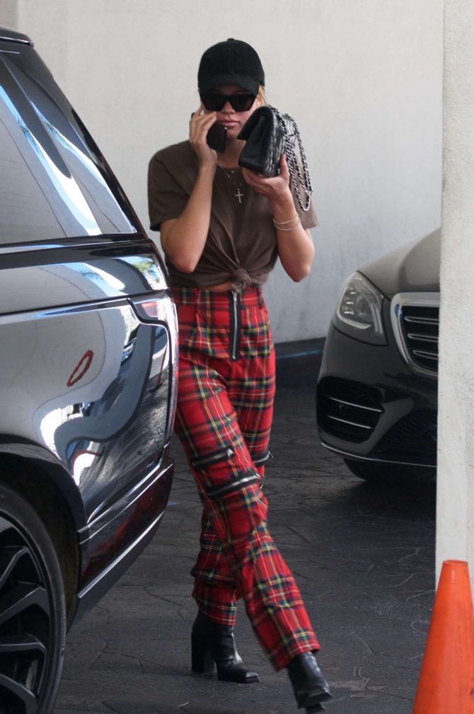 Sofia Richie - Leaving the doctors office in Beverly Hills