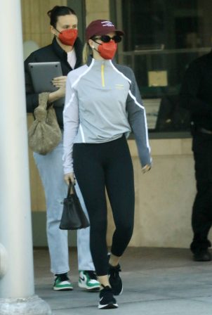 Sofia Richie - Running errands in Beverly Hills