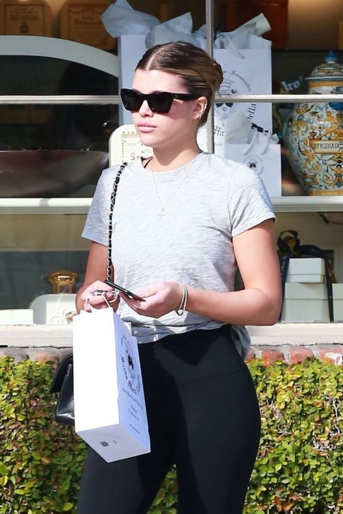 Sofia Richie - Shopping in Hollywood