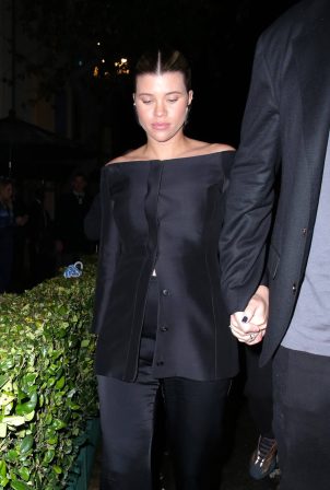 Sofia Richie - Shows her baby bump at Warner Bros Music Pre-Grammy Party 2024