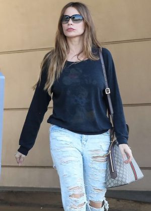 Sofia Vergara in Jeans - Visits Portofino tanning salon in Beverly Hills
