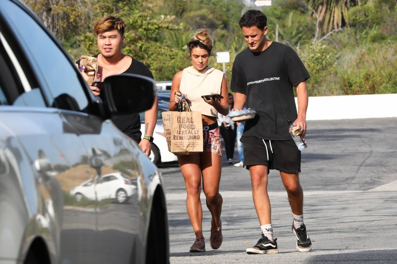 Sommer Ray in Tight Shorts at Chipotle Mexican Grill in Malibu. 