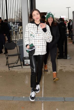 Sophia Culpo - Arriving at Jets game in New York