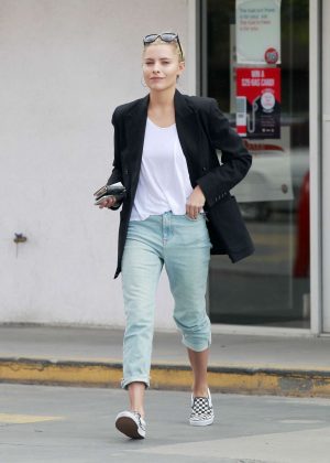 Sophia Thomalla at a gas station in Los Angeles