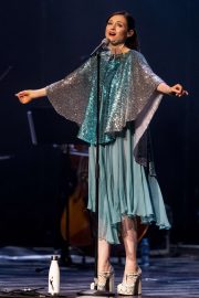 Sophie Ellis-Bextor - Performing Live in Edinburgh