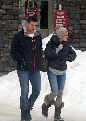 Sophie Monk and Stu Laundy out for lunch in Canada