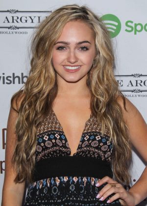 Sophie Reynolds - Tiger Beat Magazine Launch Party in Los Angeles