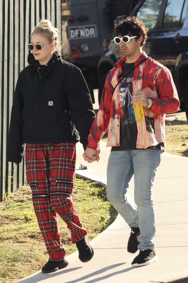 Sophie Turner and Joe Jonas go for a stroll in Bondi