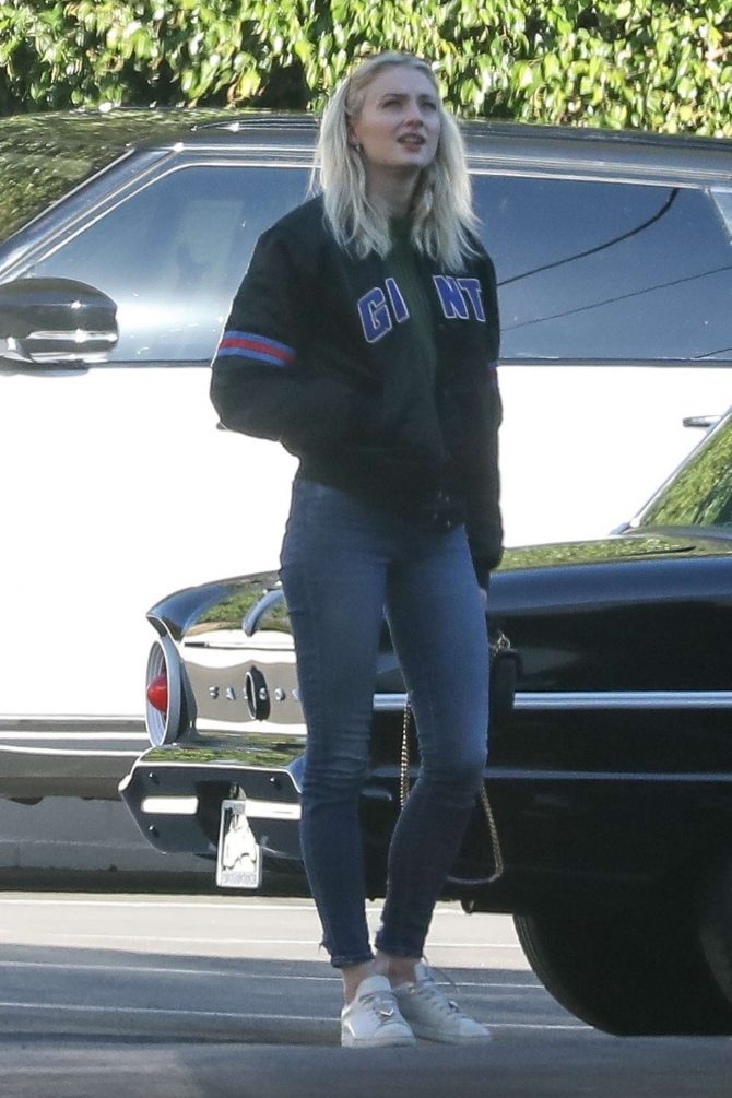 Sophie Turner - Shopping in Culver City
