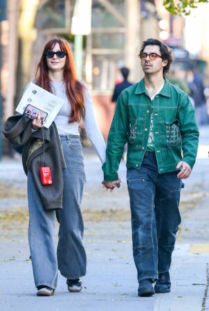 Sophie Turner - With Joe Jonas step out with a realtor in NYC