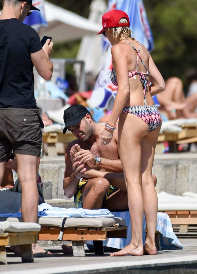 Stephanie Pratt - Bikini on holiday in Croatia