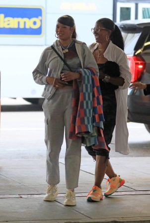 Storm Reid - Seen hanging out with her mother in Los Angeles