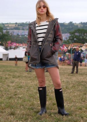 Suki Waterhouse at Glastonbury Festival 2017