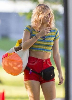 Suki Waterhouse Filming 'Assassination Nation' in New Orleans