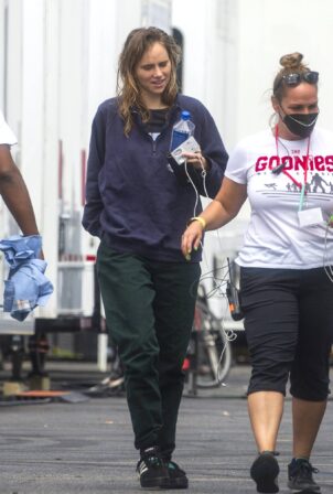 Suki Waterhouse - On the set of 'Daisy Jones and the Six' in New Orleans