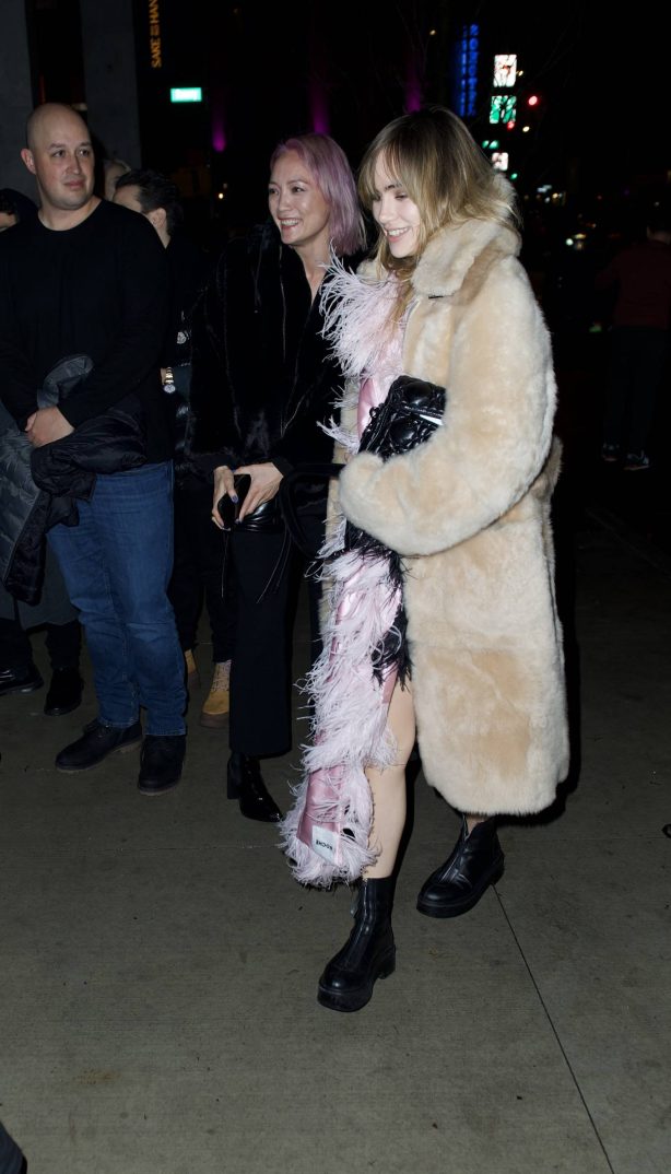 Suki Waterhouse - Seen at a restaurant for New Year's Eve in New York