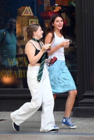 Suri Cruise - Steps out for lunch with a friend in New York