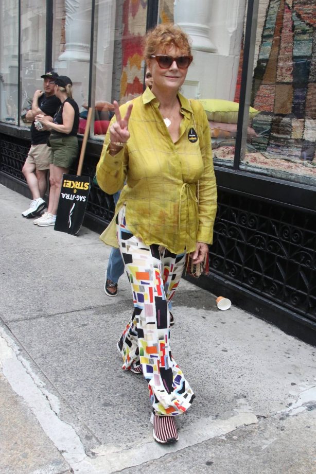 Susan Sarandon - Photographed at the SAG-AFTRA picket line in New York