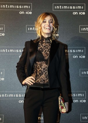 Sveva Alviti - Intimissimi On Ice 2015 in Verona