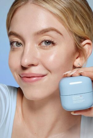 Sydney Sweeney - Laneige Water Bank Blue Hyaluronic Collection (April 2022)