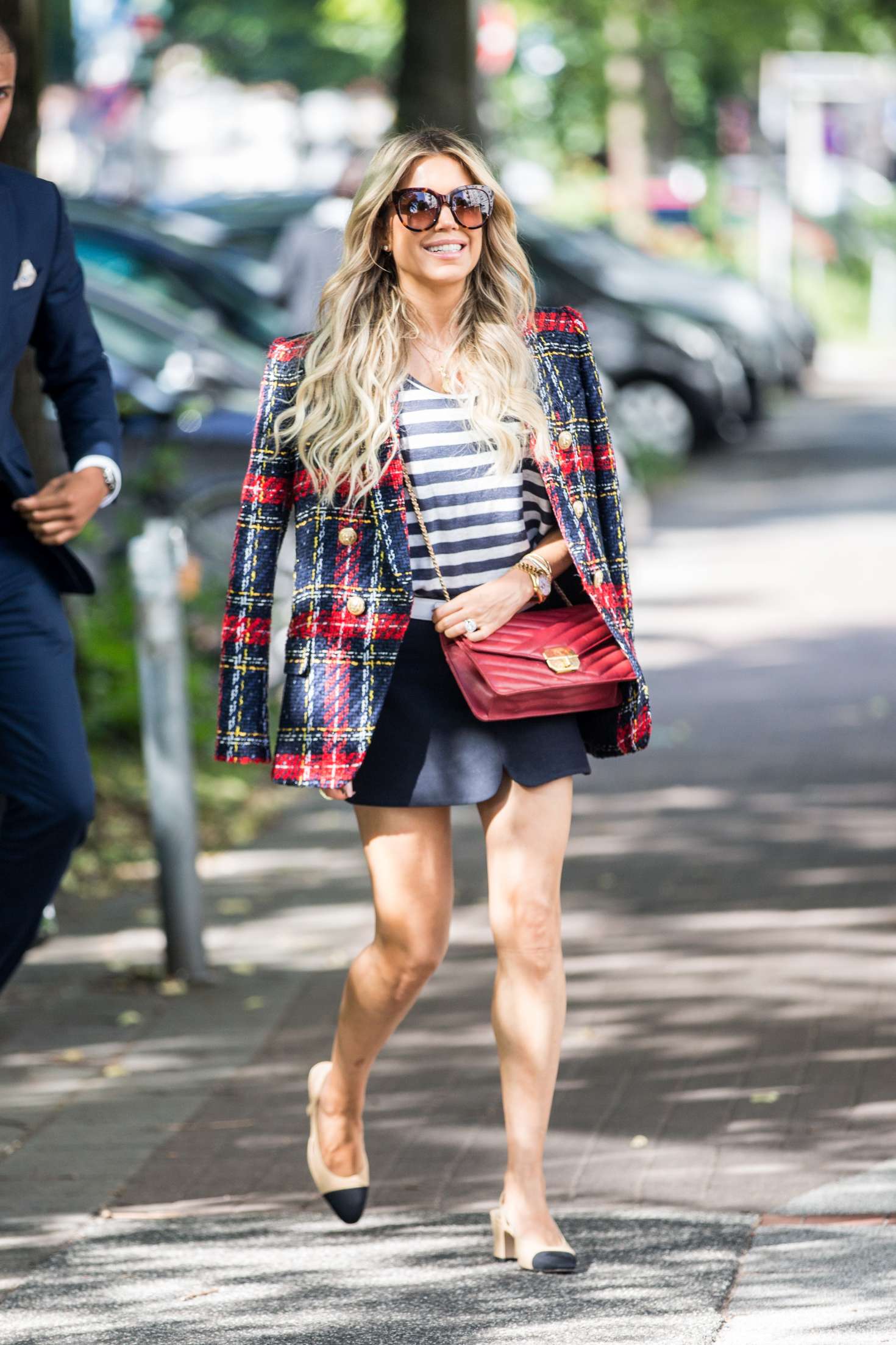 Sylvie Meis: Arriving at her apartment in Hamburg -22 | GotCeleb