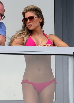 Sylvie Meis in Pink Bikini on balcony in Miami