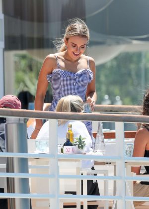 Tallia Storm Lunches at Eden Roc Hotel with friends in Antibes
