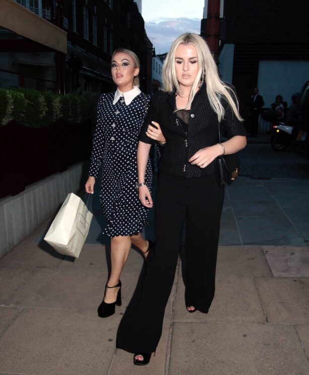 Tallia Storm - Spotted at Loulou's with her sister