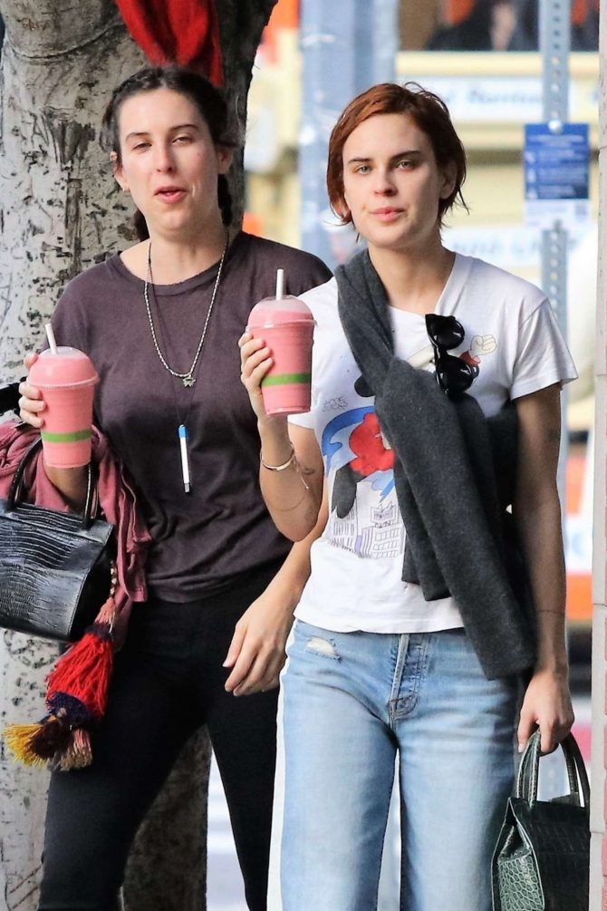 Tallulah and Scout Willis - Shopping in Los Angeles