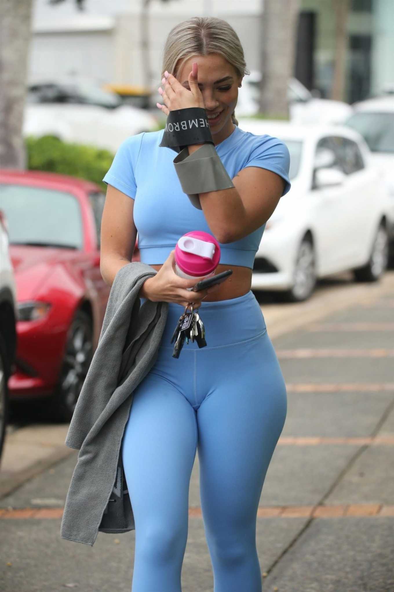 Tammy Hembrow â€“ Going to Gold Coast Gym in Gold Coast