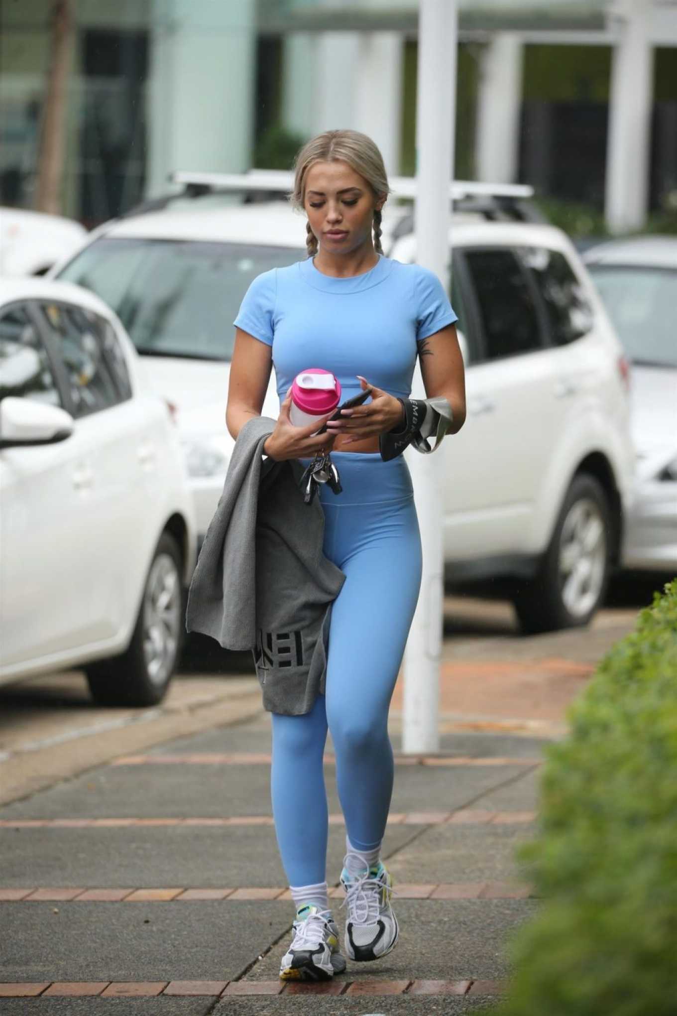 Tammy Hembrow â€“ Going to Gold Coast Gym in Gold Coast